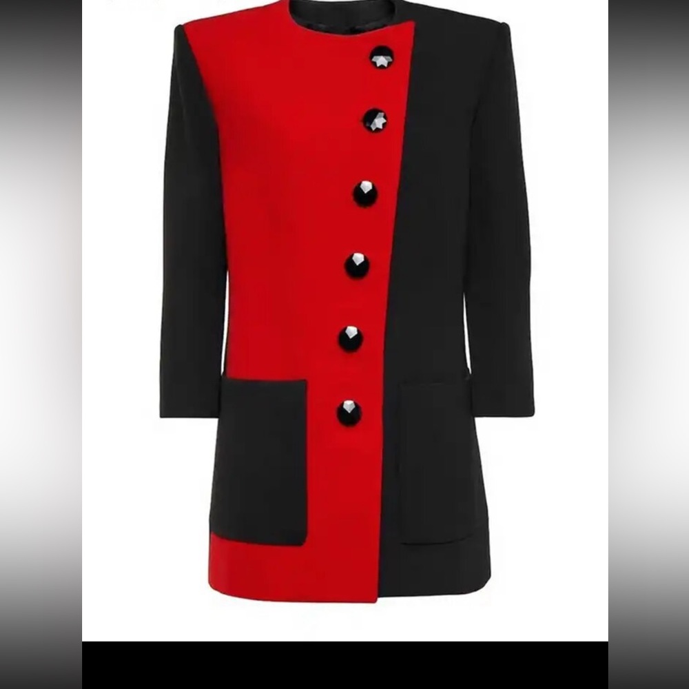 Gorgeous mini blazer dress! Brand new never worn size M runs short!!